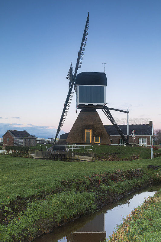 Grote Molen(大磨坊)位于荷兰Hazerswoude附近